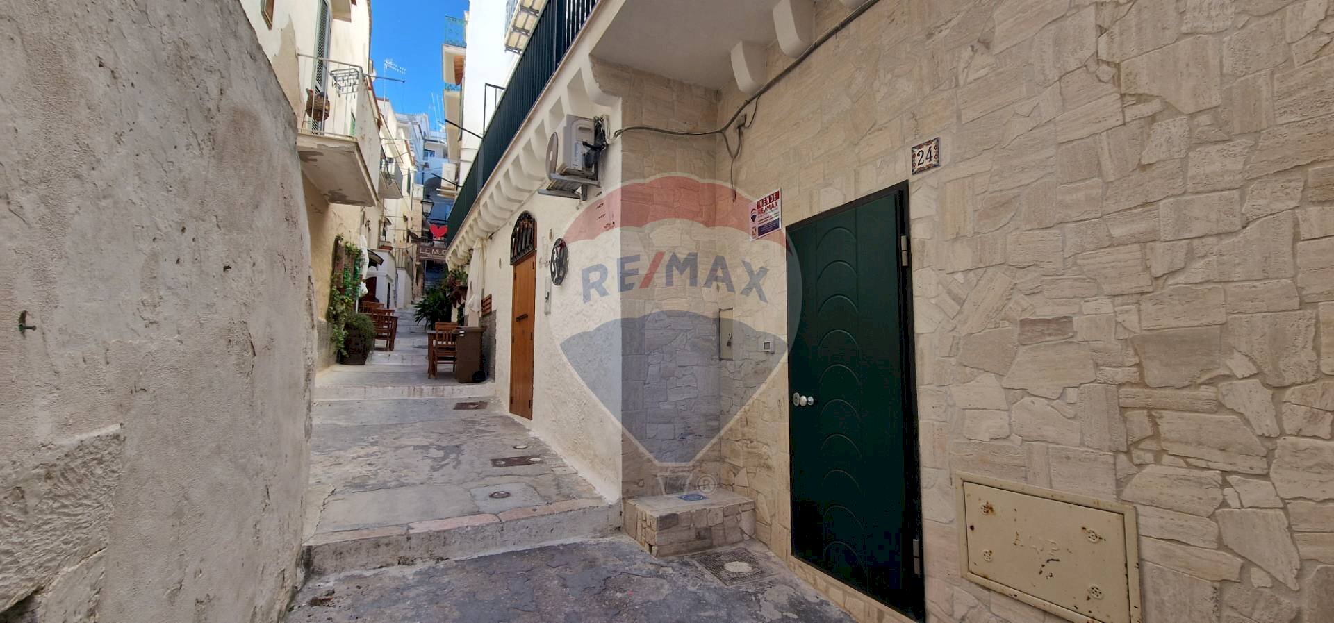 Edificio all\'aperto - Four-room apartment Via Celestino V
 
24, Vieste - photo 1