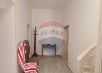 Hall / corridoio - Quadrilocale Via Celestino V
 
24, Vieste - foto 14