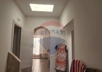 Hall / corridoio - Quadrilocale Via Celestino V
 
24, Vieste - foto 18