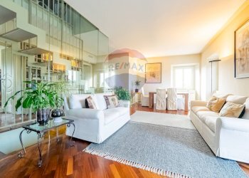 Soggiorno - Attico Via Silvio Pellico
 
18, Besana in Brianza - foto 2