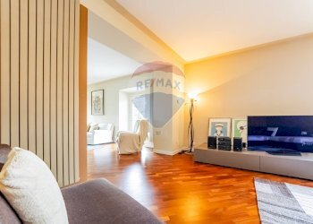 Soggiorno - Attico Via Silvio Pellico
 
18, Besana in Brianza - foto 8