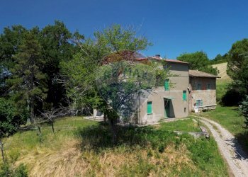 ESTERNO PALAZZINA - Independent house LOCALITA RIVIANO, Varano de' Melegari - photo 5