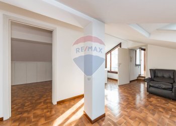 Soggiorno - Attic Via Triulziana
 
22, San Donato Milanese - photo 15