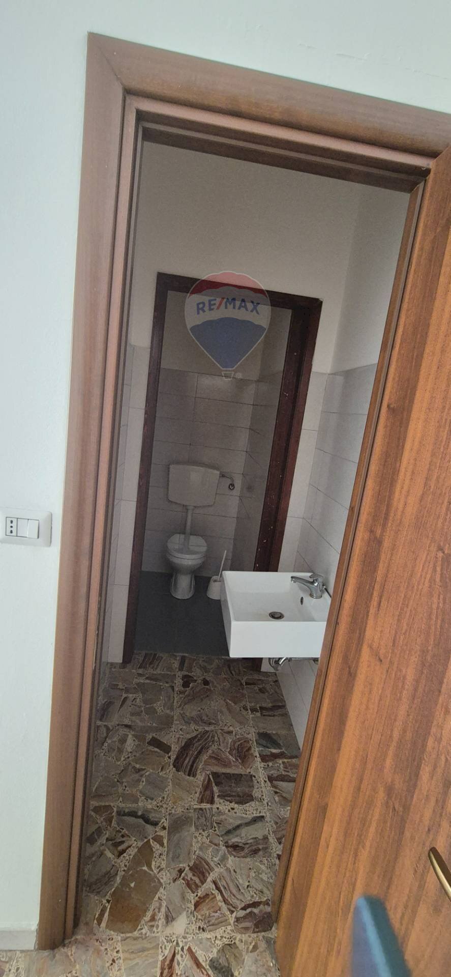 Bagno - Locale Commerciale Grottaminarda - foto 2