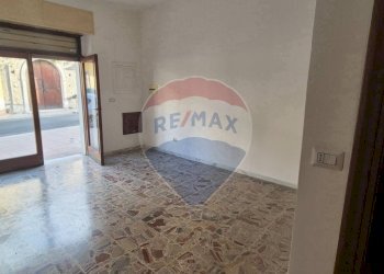 Stanza vuota - Locale Commerciale Grottaminarda - foto 4