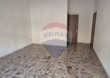 Stanza vuota - Locale Commerciale Grottaminarda - foto 5