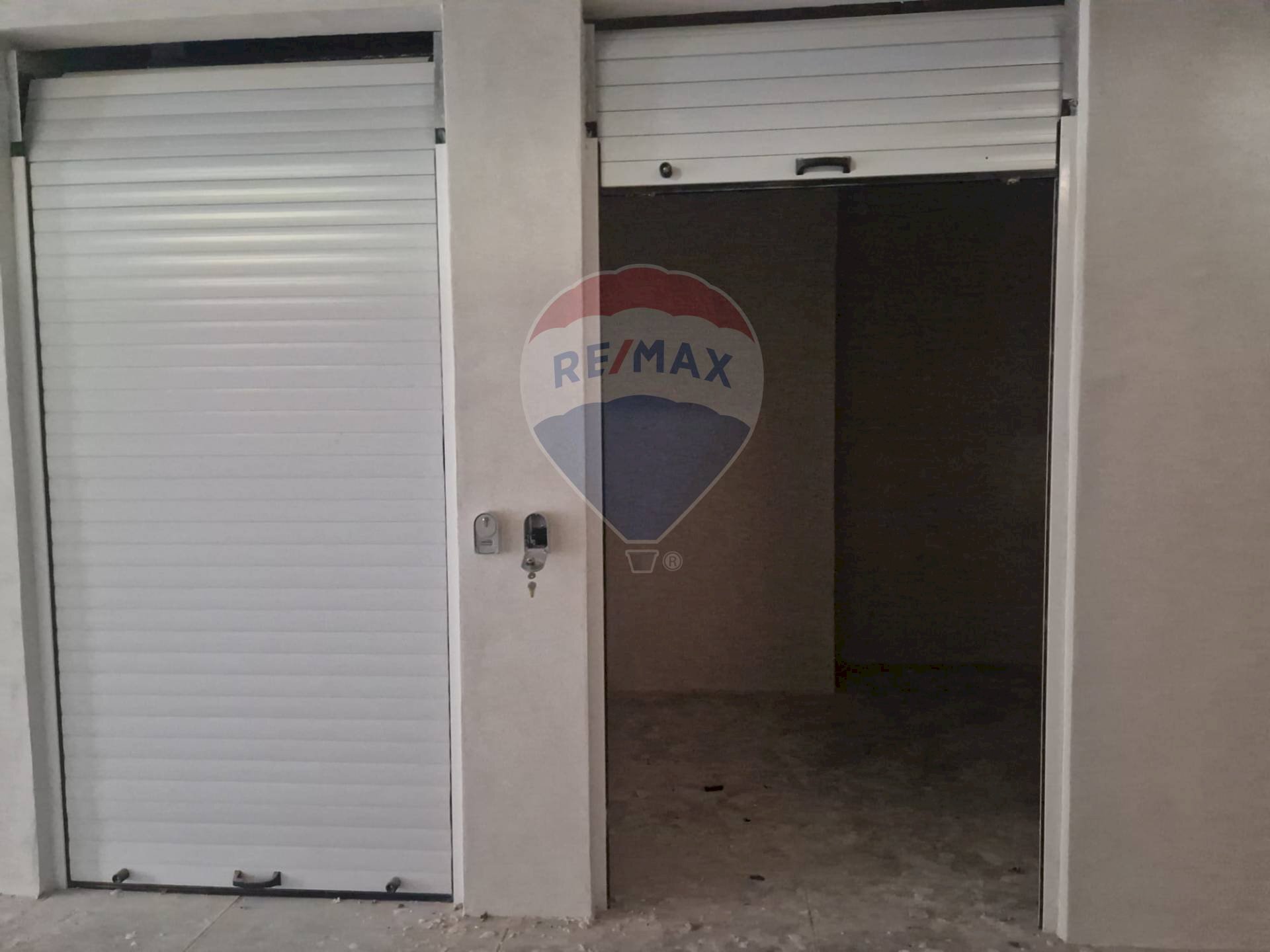 Parcheggio - Cantina / Solaio Via Nuova
 
23, Palermo - foto 2