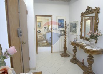 Hall / corridoio - Appartamento Via Dalmazia
 
143, Leonforte - foto 6