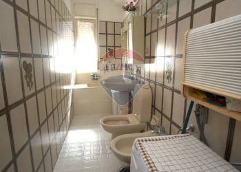 Bagno - Appartamento Via Dalmazia
 
143, Leonforte - foto 12