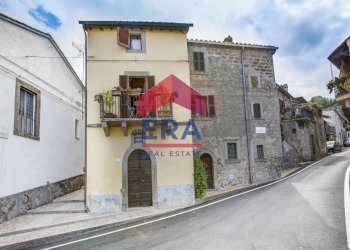 Viste - Casa indipendente Via Vittorio Emanuele III
 
1, Soriano nel Cimino - foto 24