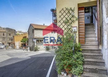 Viste - Casa indipendente Via Vittorio Emanuele III
 
1, Soriano nel Cimino - foto 26