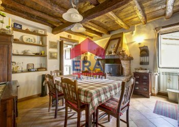 Soggiorno - Casa indipendente Via Vittorio Emanuele III
 
1, Soriano nel Cimino - foto 3