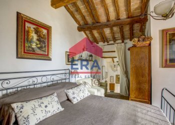 Camera da letto - Casa indipendente Via Vittorio Emanuele III
 
1, Soriano nel Cimino - foto 20