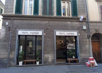 Foto 1 - Locale Commerciale Via Romana
 
54r, Firenze - foto 1