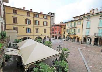 piazza - Appartamento Piazza Pellegrini, Pisogne - foto 9