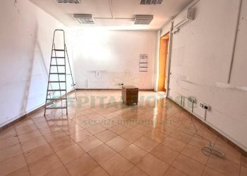 Foto 2 - Office Scisciano, Scisciano - photo 2