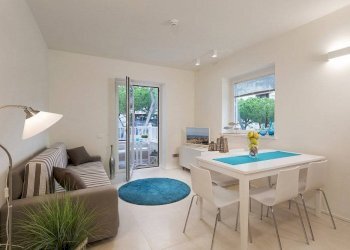 Salone - Stabile - Palazzo viale Rino Molari, Riccione - foto 5