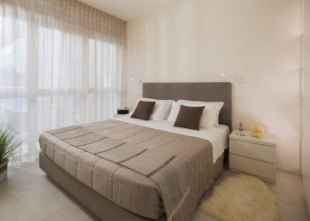 Camera da letto - Stabile - Palazzo viale Rino Molari, Riccione - foto 8