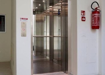 Ascensori - Stabile - Palazzo viale Rino Molari, Riccione - foto 13