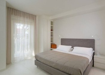 Camera da letto - Stabile - Palazzo viale Rino Molari, Riccione - foto 16