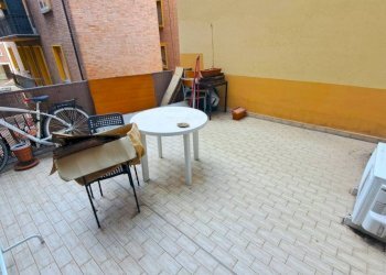 Terrazzo - Monolocale via Aurelio Saffi, Bologna (zona Saffi) - foto 3