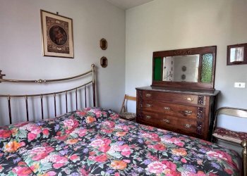 Camera da letto - Three-room apartment via Villaggio Edelweiss, 3/c, Gravere - photo 21