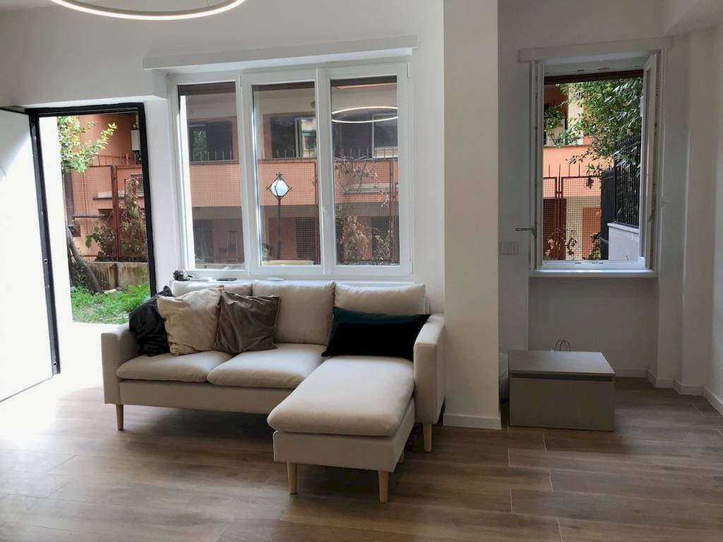 Salone - Two-room apartment viale Cortina d'Ampezzo, 164, Roma - photo 3