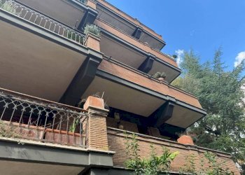 Facciata - Bilocale viale Cortina d'Ampezzo, 164, Roma - foto 18
