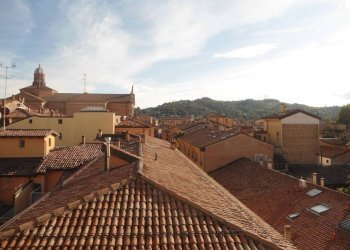 Vista - Quadrilocale via Cesare Battisti, Bologna (zona Centro Storico) - foto 5