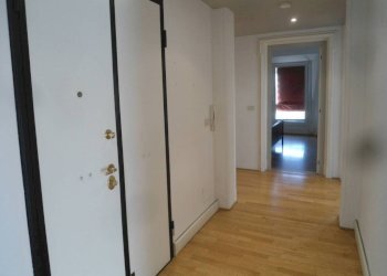 Corridoio - Quadrilocale via Cesare Battisti, Bologna (zona Centro Storico) - foto 6