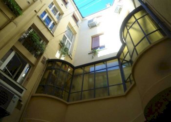 Cortile interno - Appartamento via Castiglione, 22, Bologna (zona Centro Storico) - foto 4