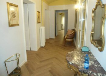 Corridoio - Appartamento via Castiglione, 22, Bologna (zona Centro Storico) - foto 6