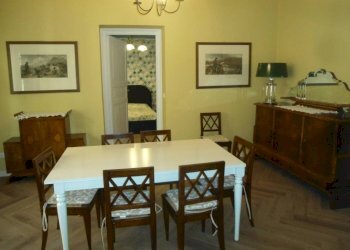 Salone - Appartamento via Castiglione, 22, Bologna (zona Centro Storico) - foto 20