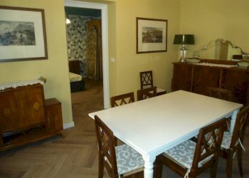 Salone - Appartamento via Castiglione, 22, Bologna (zona Centro Storico) - foto 23