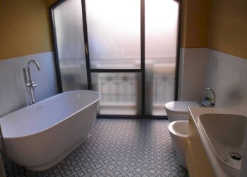 Bagno - Appartamento via Castiglione, 22, Bologna (zona Centro Storico) - foto 37