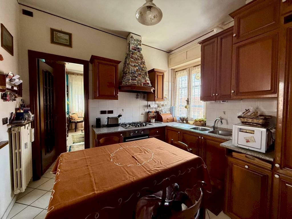 Cucina - Villa via Pietro Sola Vescovo, 4, Carmagnola - foto 3