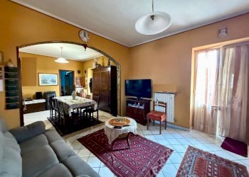 Soggiorno - Villa via Pietro Sola Vescovo, 4, Carmagnola - foto 9