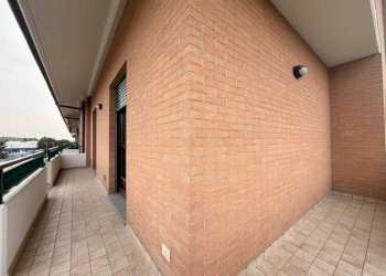 Terrazzo - Quadrilocale via Anna Frank, 2, Carmagnola - foto 7