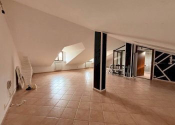 Interno palazzo - Quadrilocale via Anna Frank, 2, Carmagnola - foto 23