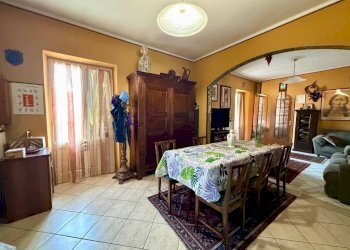 Soggiorno - Villa a Schiera via Pietro Sola Vescovo, 4, Carmagnola - foto 2