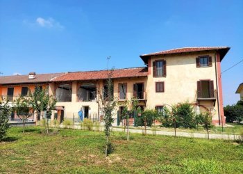Facciata - Three-room apartment Cascina Frattone, Carmagnola - photo 2