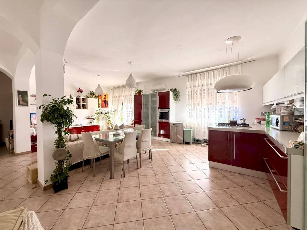 Cucina - Trilocale via Cavalli, 11, Carmagnola - foto 3