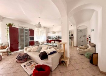 Salone - Trilocale via Cavalli, 11, Carmagnola - foto 5