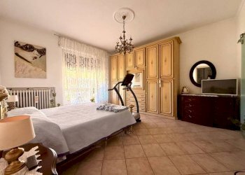 Camera da letto - Trilocale via Cavalli, 11, Carmagnola - foto 15