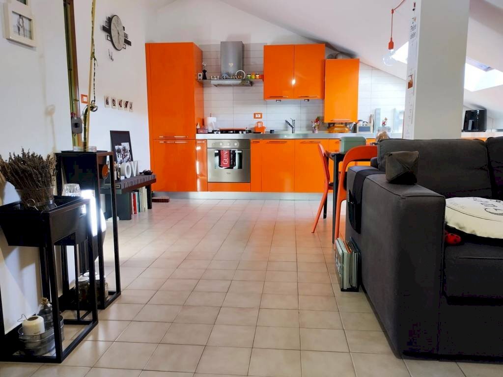 Cucina - Bilocale via Chiappella, 5A, Serra Riccò - foto 1