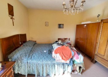 Camera da letto - Rustic hamlet Madonna Delle Grazie, Cuneo - photo 19