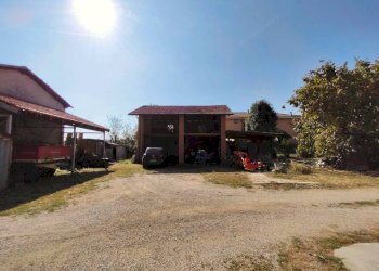 Cortile interno - Rustic hamlet Madonna Delle Grazie, Cuneo - photo 36