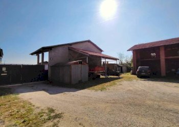 Cortile interno - Rustic hamlet Madonna Delle Grazie, Cuneo - photo 37