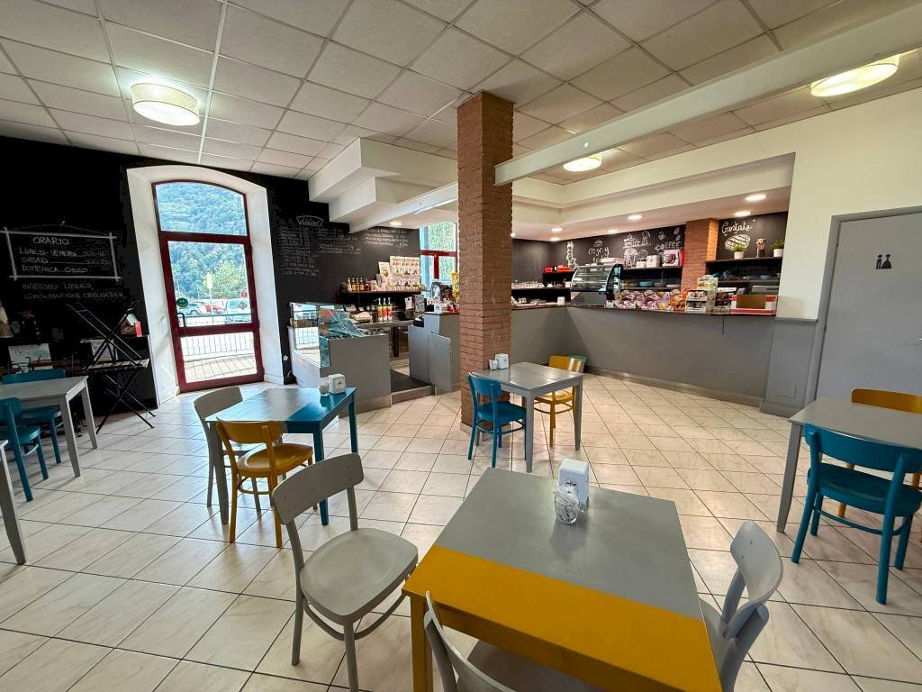 Interno non residenziale - Cafeteria - Cold Bar Perosa Argentina - photo 1