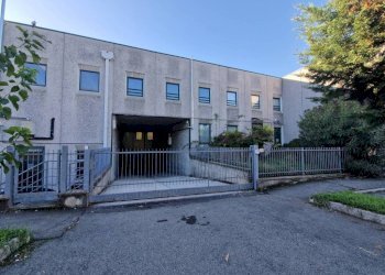 Facciata - Capannone via della Senna, Rho - foto 20